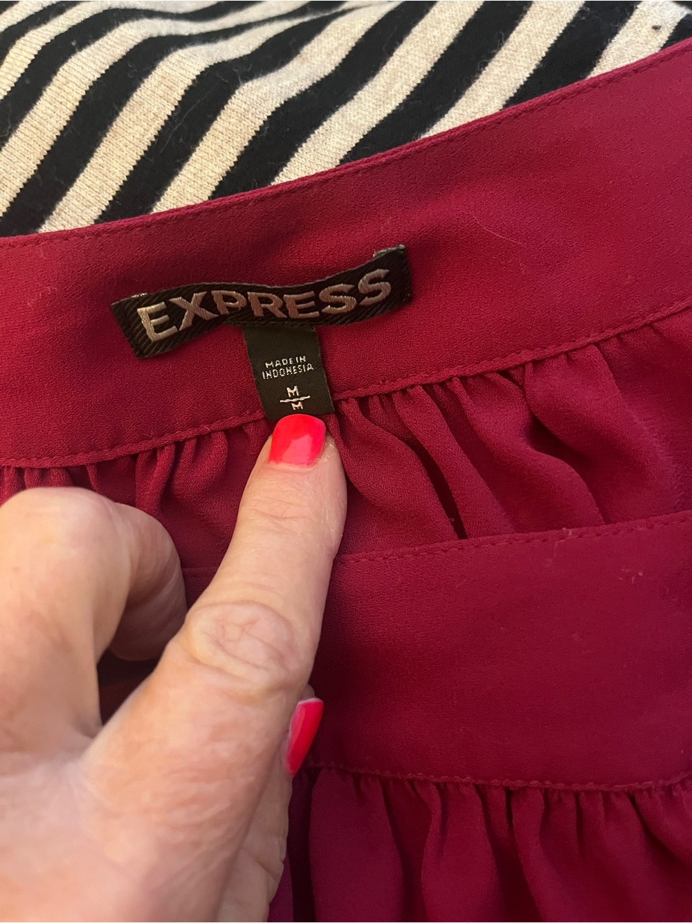 Express Square-Neck Long Sleeve Blouse - Raspberry - Picture 3 of 3